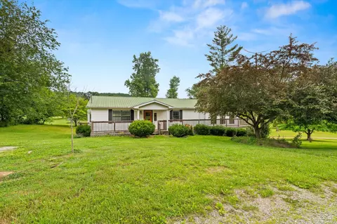165 Johnson St, Sparta, TN 38583
