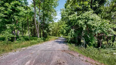 1040 Dobbins Pike, Gallatin, TN 37066