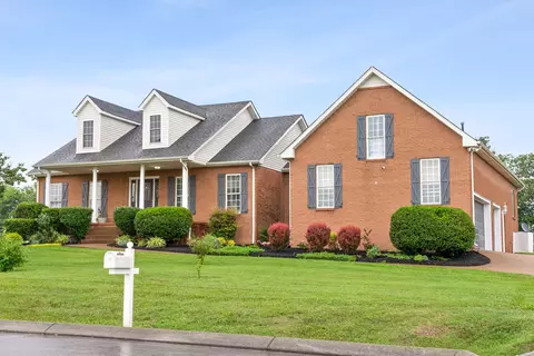 1004 Kamber Leigh Dr, Cedar Hill, TN 37032