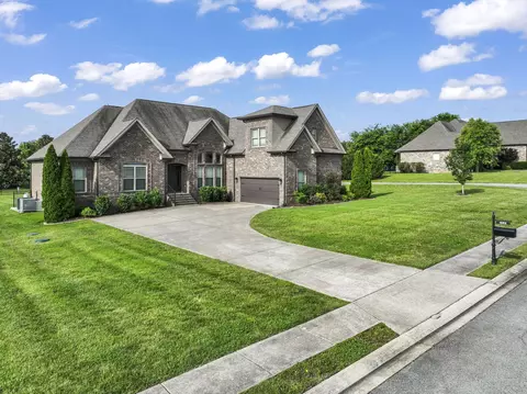 523 Urlacher Dr, Murfreesboro, TN 37129