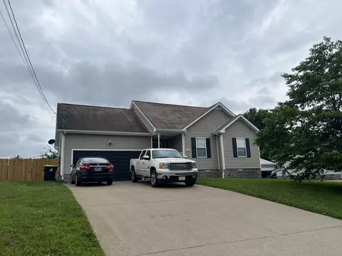 224 Senator Dr, Clarksville, TN 37042