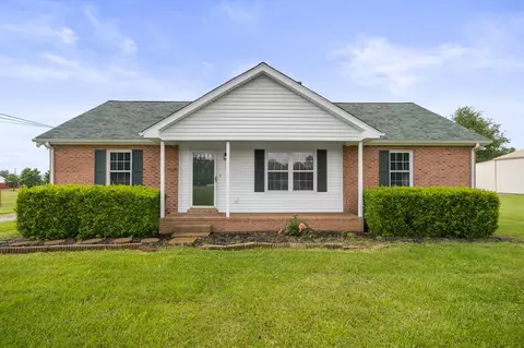 3017 Meadow Ct, Springfield, TN 37172