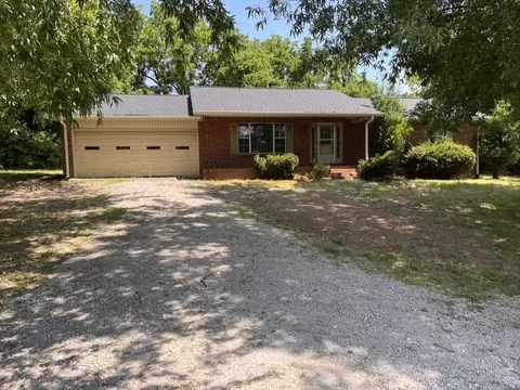 3367 Booker Ridge Rd, Mount Pleasant, TN 38474