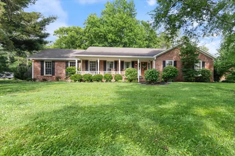 3030 Regency Park Dr, Murfreesboro, TN 37129