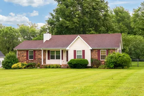 7137 Cross Plains Rd, Springfield, TN 37172