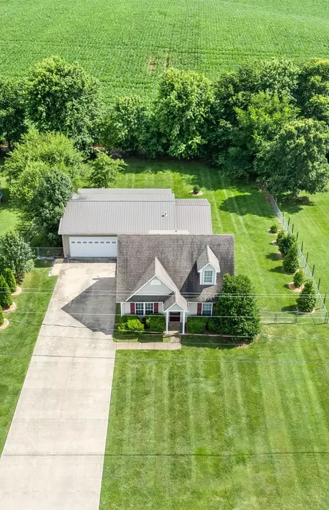 129 Bumpus Mill Rd, Oak Grove, KY 42262