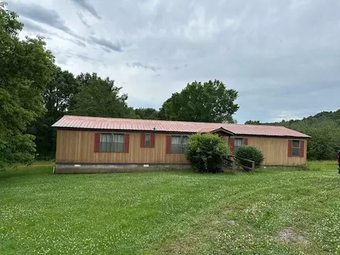 34 Warden Rd, Fayetteville, TN 37334