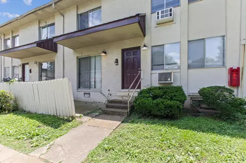550 Harding Pl #B102, Nashville, TN 37211