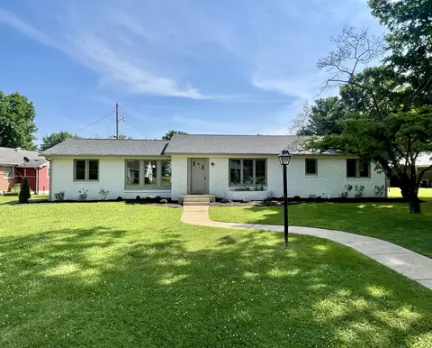 109 Guard Dr, Lawrenceburg, TN 38464