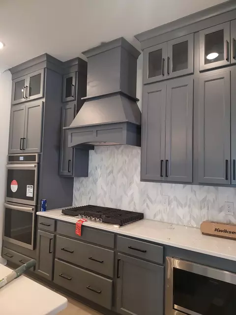 Kitchen - 5734 Sagebrush Dr, Murfreesboro, TN 37129 photo 2 of 2