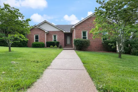 7220 Magnolia Hills Dr, Nashville, TN 37221