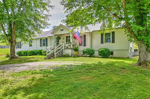 148 Hickman Hwy, Hickman, TN 38567