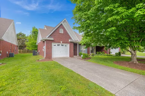 1818 Black Fox Xing, Murfreesboro, TN 37127