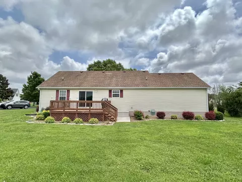 Exterior - 120 Eldon Dr, Manchester, TN 37355 photo 11 of 15