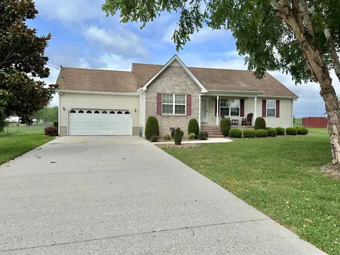 Exterior - 120 Eldon Dr, Manchester, TN 37355 photo 2 of 15