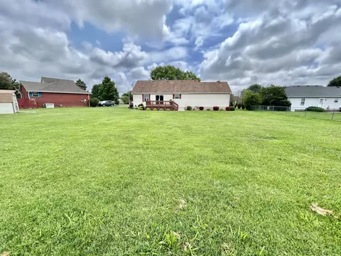 Exterior - 120 Eldon Dr, Manchester, TN 37355 photo 9 of 15