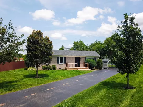 308 Greer Dr, Springfield, TN 37172