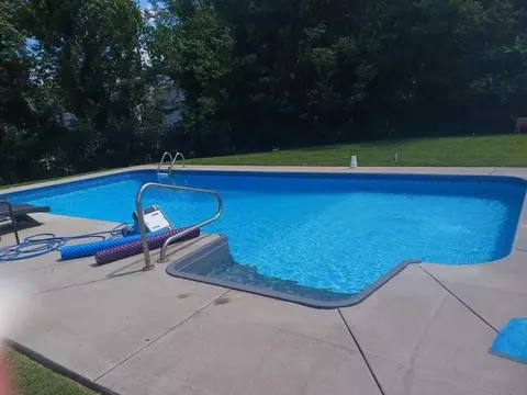Exterior - 308 Greer Dr, Springfield, TN 37172 photo 5 of 8