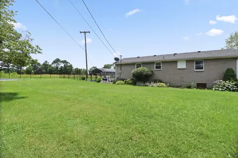 Exterior - 308 Greer Dr, Springfield, TN 37172 photo 2 of 8