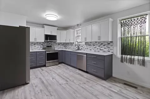 Kitchen - 308 Greer Dr, Springfield, TN 37172 photo 2 of 3