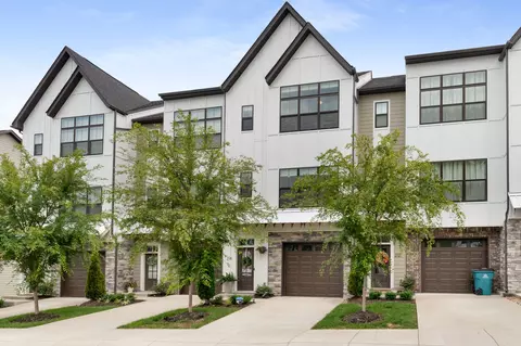 214 Stonecrest Cir, Nashville, TN 37209