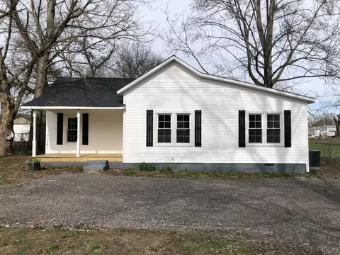 512 Wheeler St, Tullahoma, TN 37388