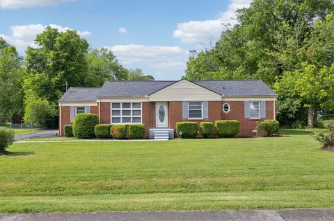 919 Murrey Dr, Pulaski, TN 38478