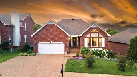 620 Sugar Mill Dr, Nashville, TN 37211