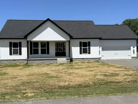 109 Fiddlers Dr, Smithville, TN 37166