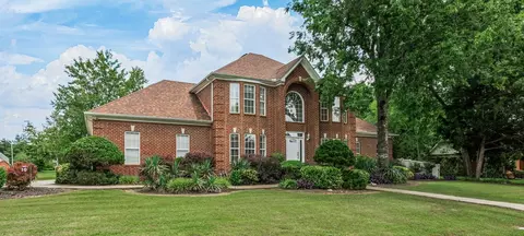 1926 Creekwalk Dr, Murfreesboro, TN 37130