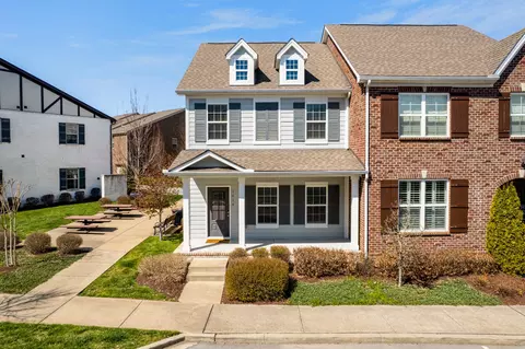1614 Shadow Green Dr, Franklin, TN 37064