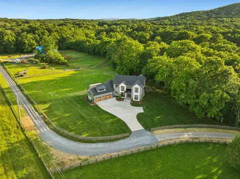 2783 Sanford Rd, Nolensville, TN 37135