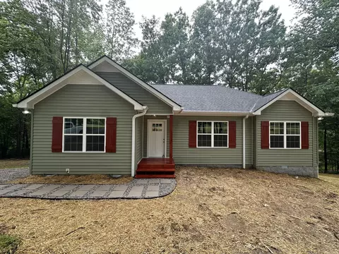 1244 Bryant Perry Rd, Bethpage, TN 37022