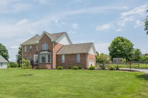 1111 Myatt Loop Rd, Burns, TN 37029 photo 3