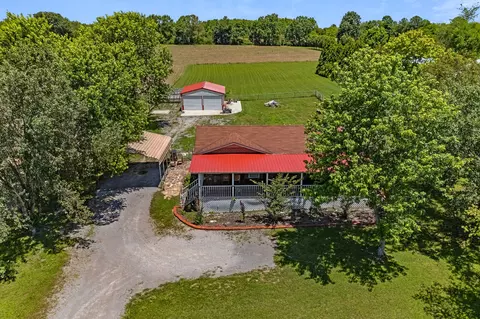 1049 Midway Rd, Smithville, TN 37166