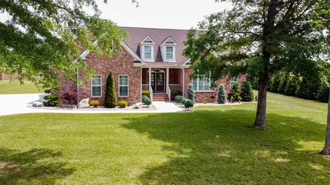 16 Stone Creek Blvd, Mcminnville, TN 37110