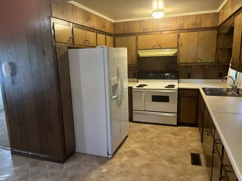 Kitchen - 122 N Main St, Loretto, TN 38469 photo 3 of 3