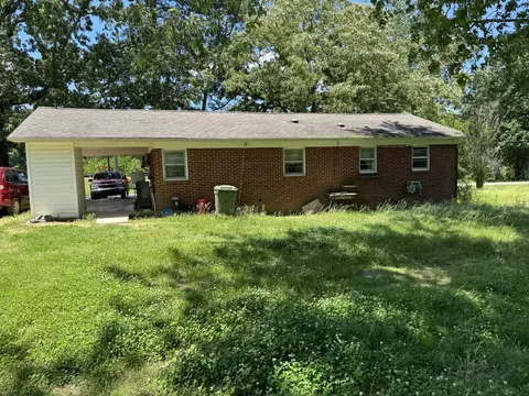 Exterior - 122 N Main St, Loretto, TN 38469 photo 4 of 11