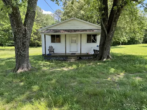 Exterior - 122 N Main St, Loretto, TN 38469 photo 7 of 11