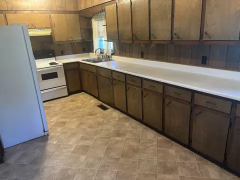 Kitchen - 122 N Main St, Loretto, TN 38469 photo 1 of 3