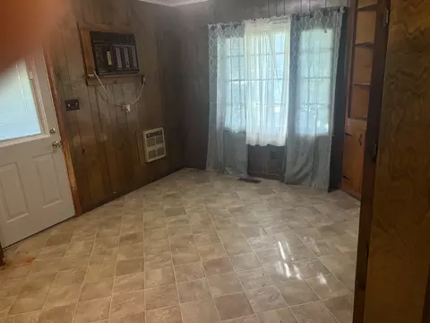 Living - 122 N Main St, Loretto, TN 38469 photo 1 of 3