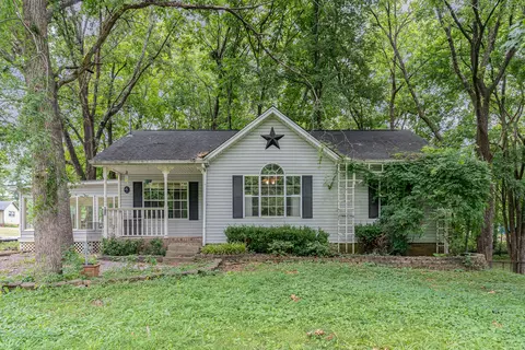 613 Bragg Ave, Smyrna, TN 37167