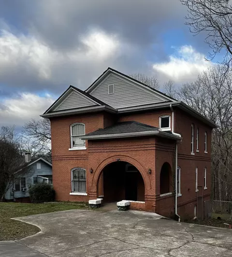 3211 Campbell St, Chattanooga, TN 37406