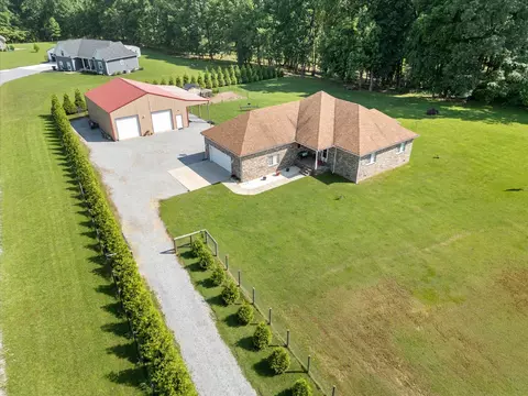 521 Northup Rd, Portland, TN 37148