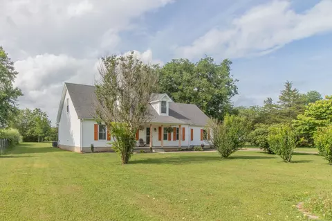 5704 Constantine Dr, Rockvale, TN 37153