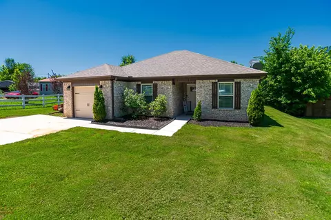 223 Prospect Rd, Fayetteville, TN 37334