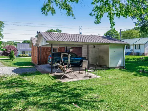 104 E Ward St, Centerville, TN 37033 photo 28