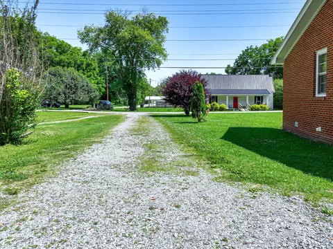 104 E Ward St, Centerville, TN 37033 photo 32