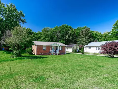 104 E Ward St, Centerville, TN 37033 photo 7