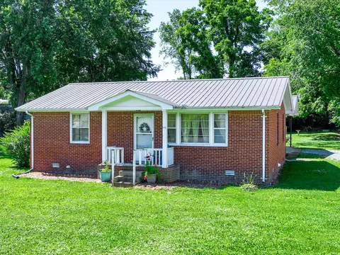 104 E Ward St, Centerville, TN 37033 photo 5
